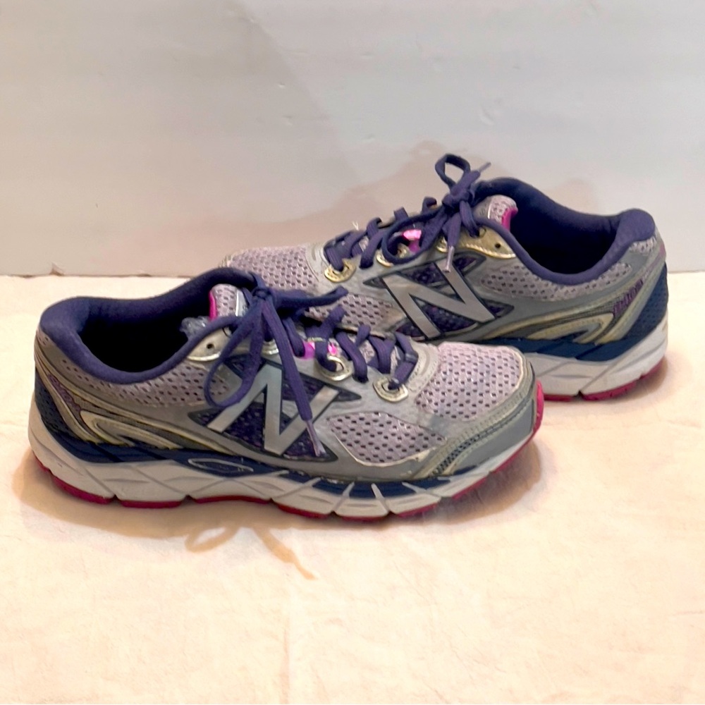 New Balance 840v3 Running Shoes Womens 9.5 Gray Blue Pink Athletic Sneaker